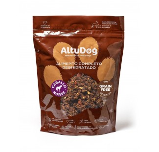 Comida deshidratada para perros  sin cereales, con carne de caballo, verdura, fruta y vísceras.