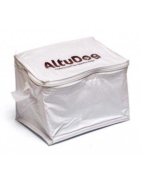 AltuDog Cooler Bag to store your dog's food.